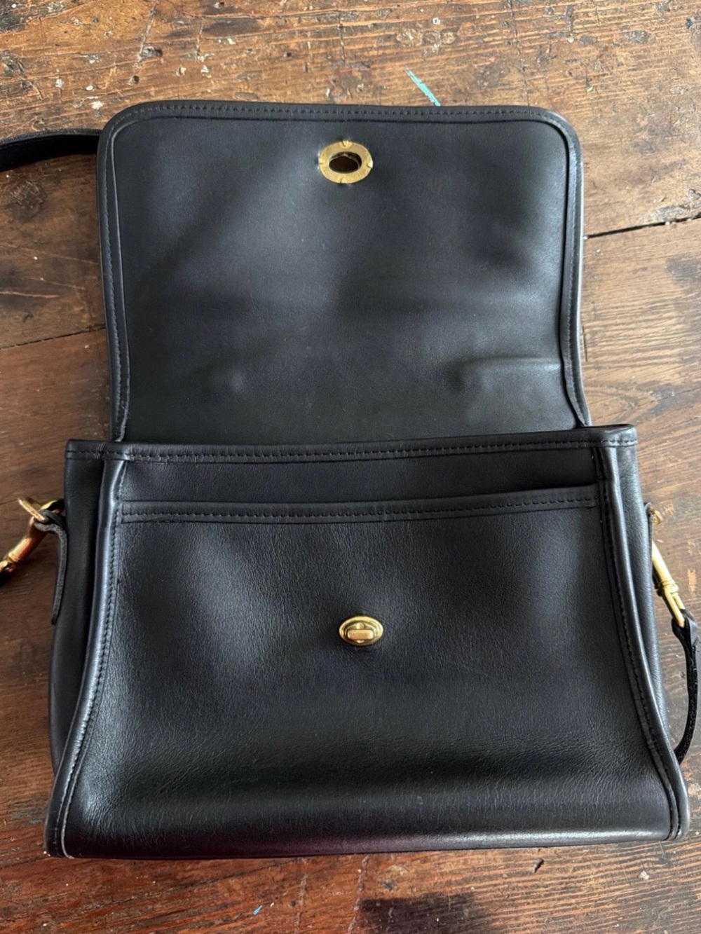 Vintage 1995 Coach Court Bag 9870 USA Black Navy Leather Crossbody - Picture 6 of 8